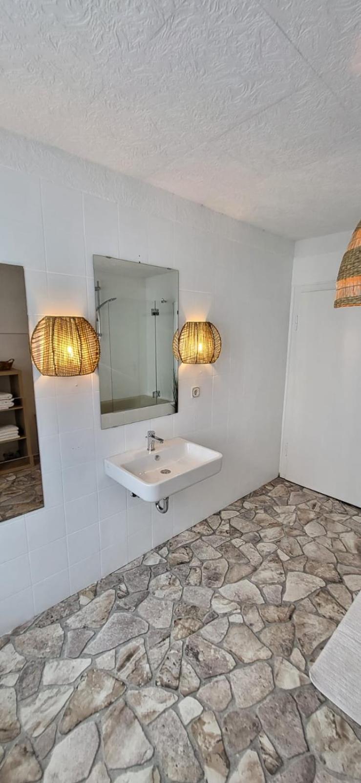 Niedenstein D&B Staycation Ferienpark מראה חיצוני תמונה