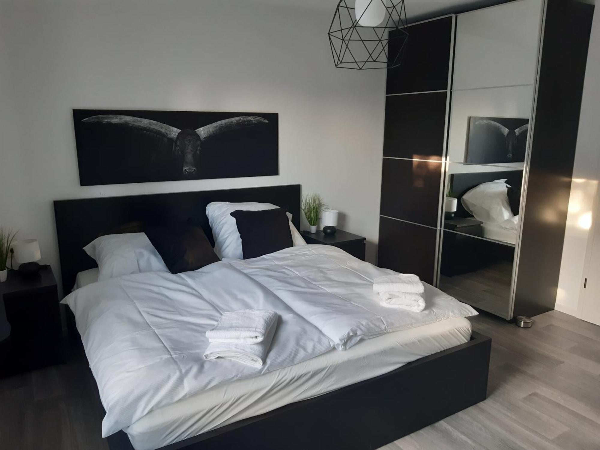 Niedenstein D&B Staycation Ferienpark מראה חיצוני תמונה