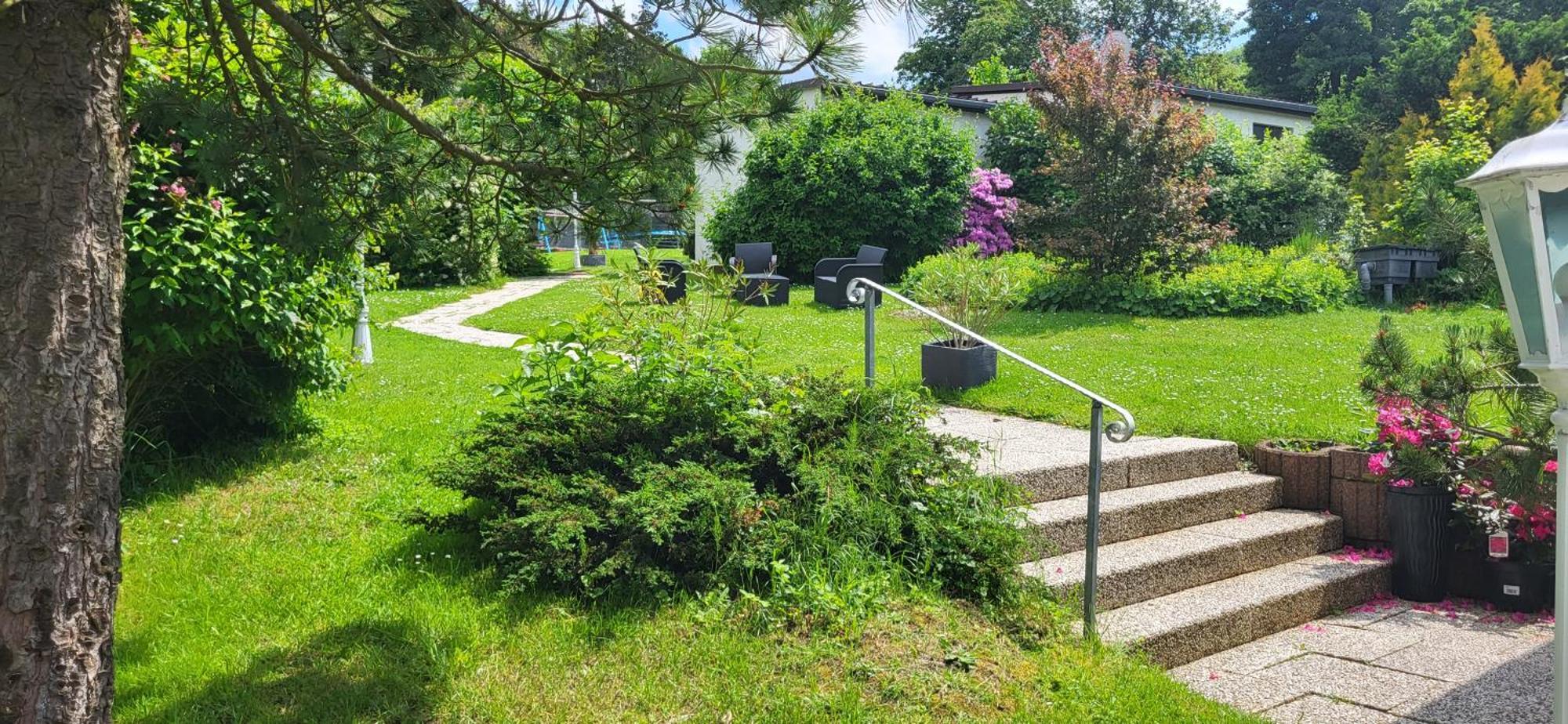 Niedenstein D&B Staycation Ferienpark מראה חיצוני תמונה
